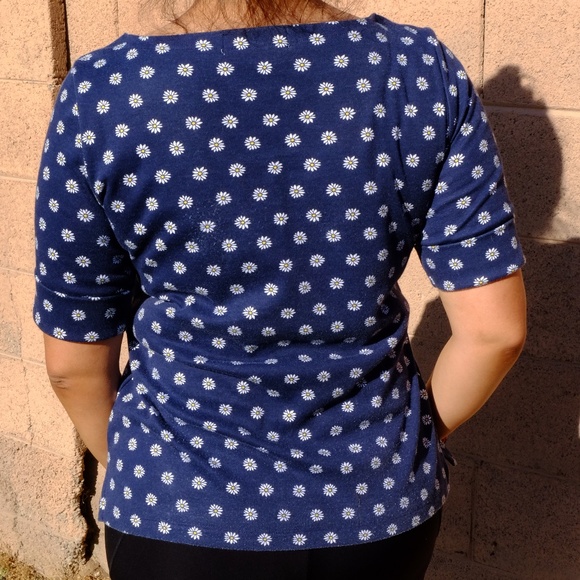 daisy top - Picture 2 of 2